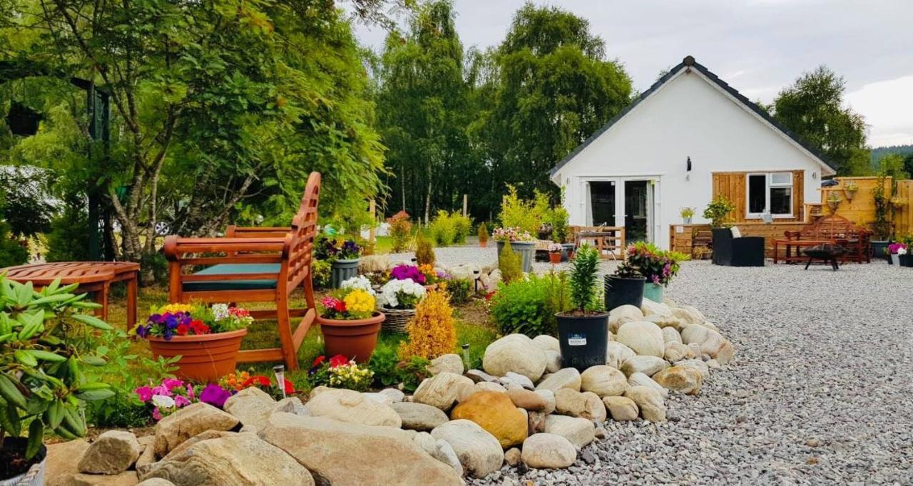 Highland Retreats Cannich Esterno foto